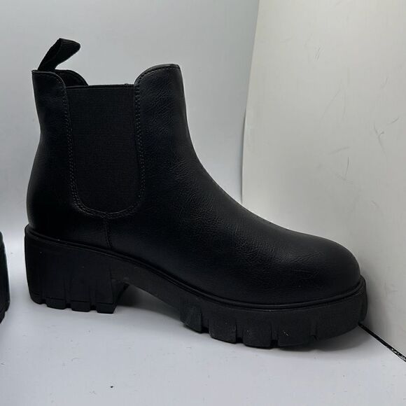 CUSHIONAIRE Women's slip on chelsea boot +Memory Foam 7.5 BLACK - Picture 5 of 7